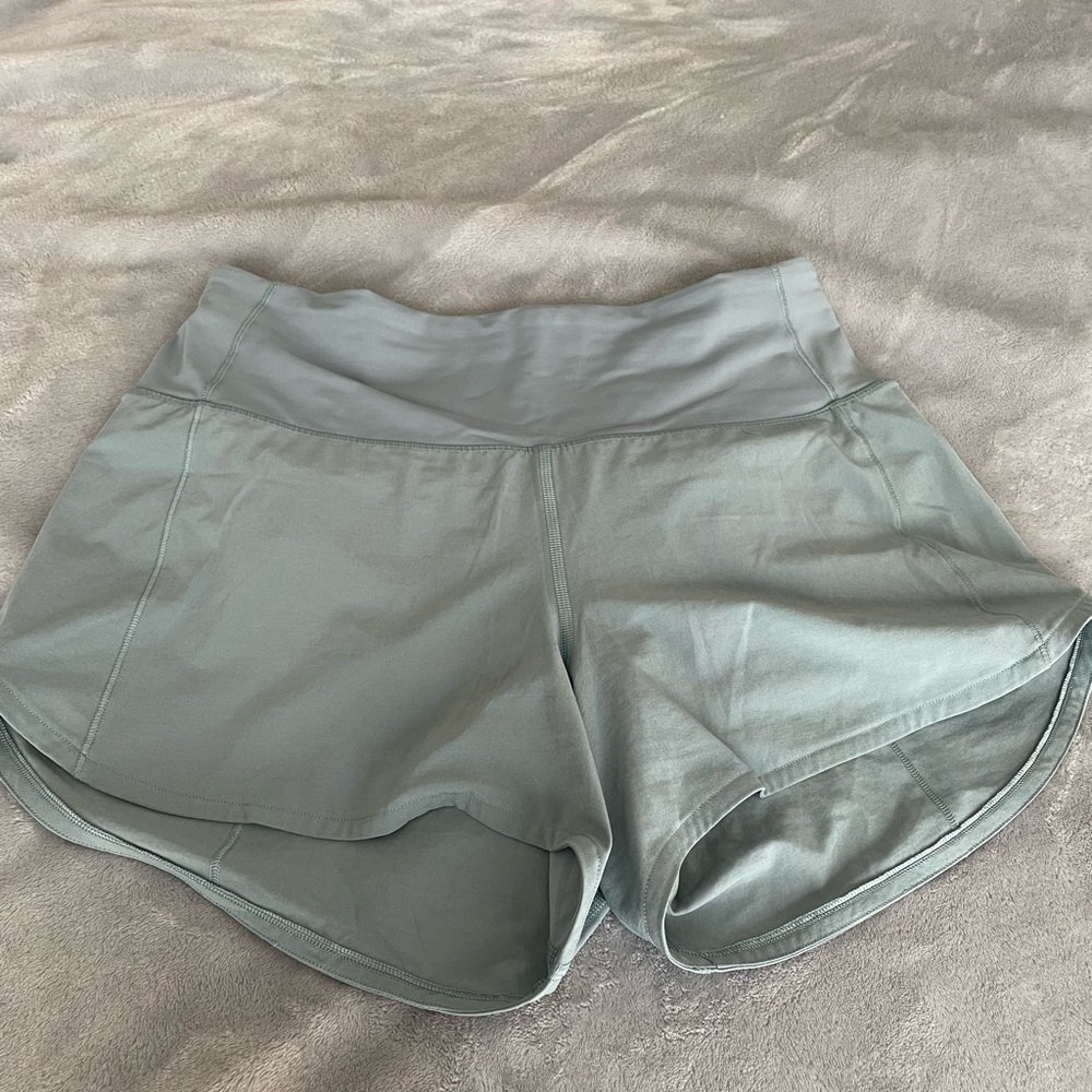 Lululemon Blue Cast High Rise Speed Up shorts 4” size 6